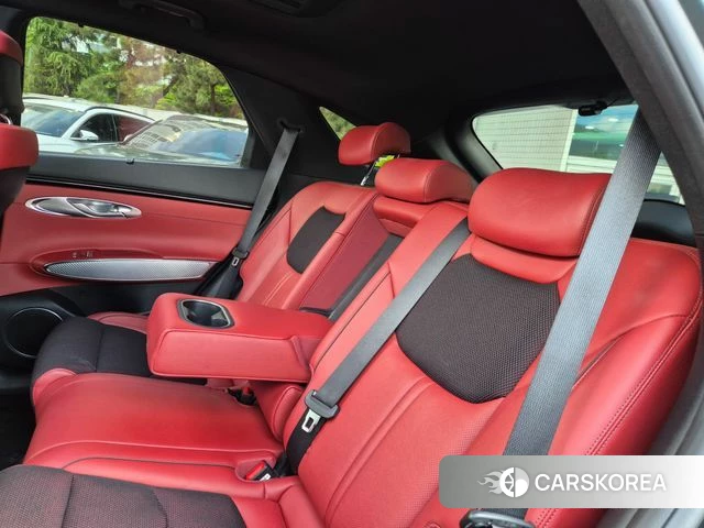 Genesis GV70 2021 Зеленый из Кореи, фото 5
