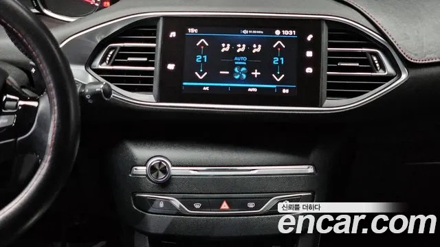 Peugeot 308 second generation 2019 Черный из Кореи, фото 5