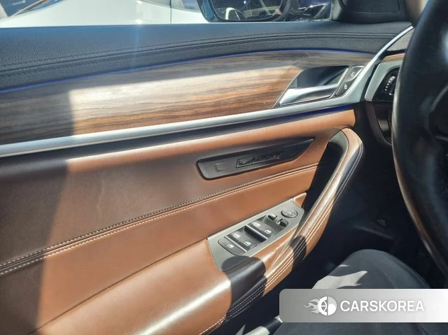 BMW 5 Series (G30) 2018 Синий из Кореи, фото 5