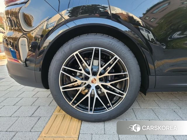 Porsche Cayenne (PO536) 2025 Черный из Кореи, фото 5