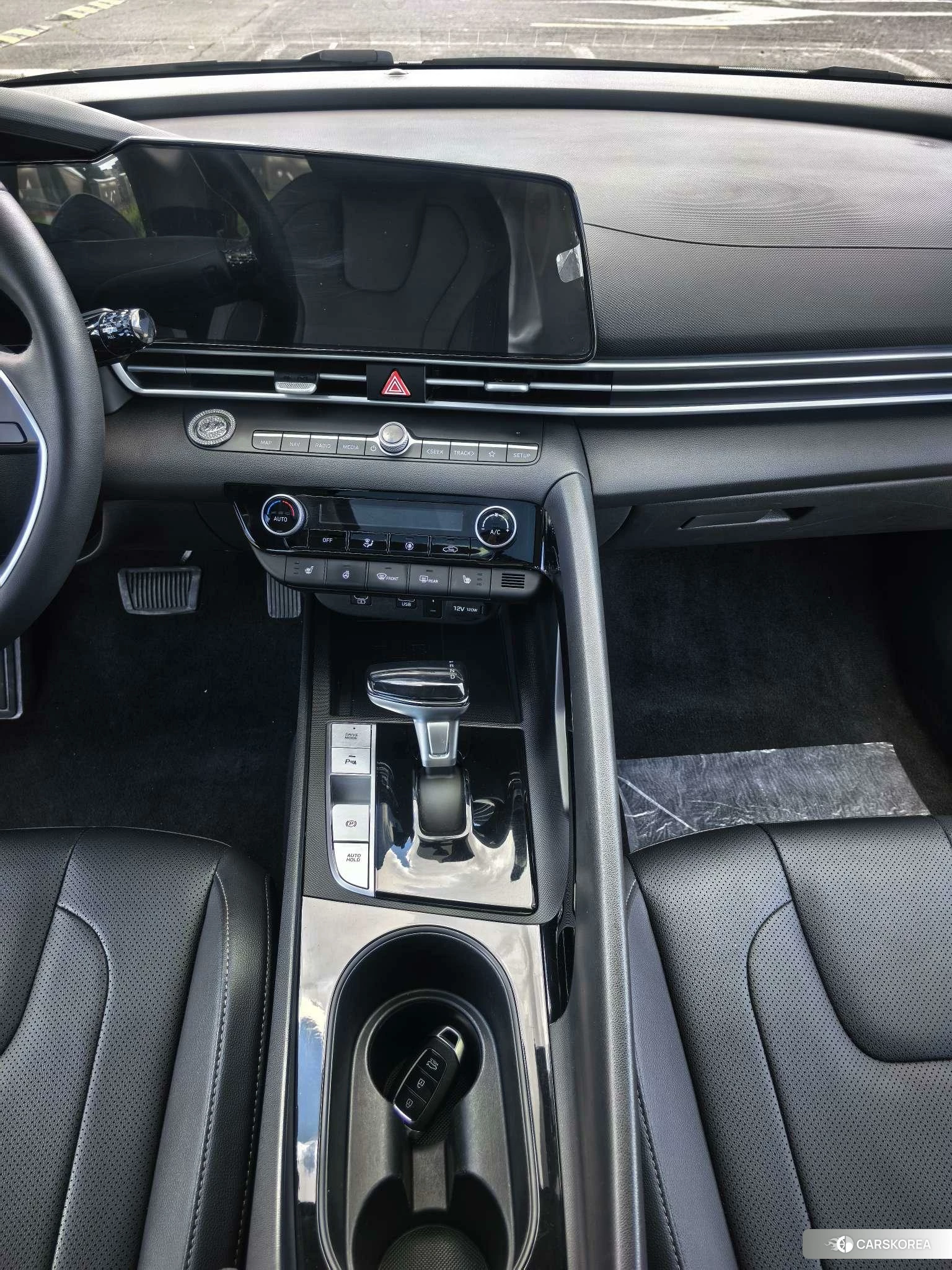 Hyundai Elantra 2023 Белый из Китая, фото 5