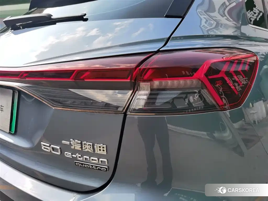 Audi Q4 e-tron 2023 Синий из Китая, фото 5