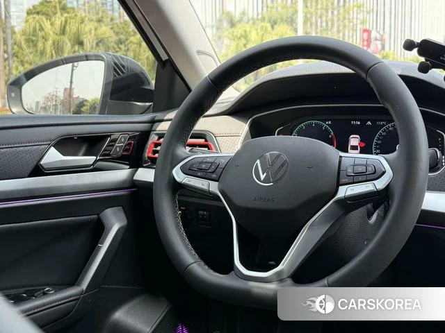 Volkswagen Lavida 2024 Белый из Китая, фото 5