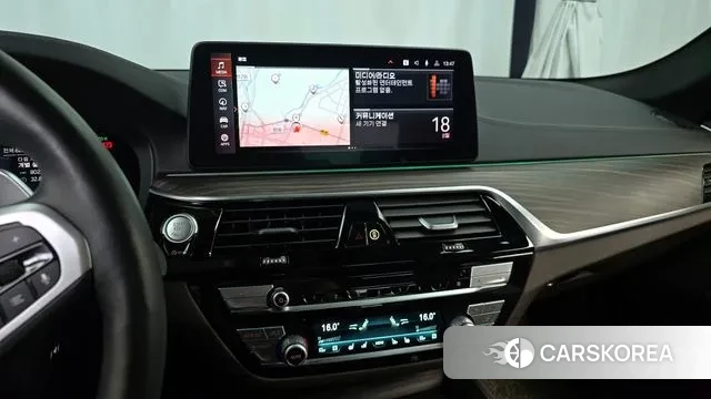 BMW 5 Series (G30) 2020 Черный из Кореи, фото 5