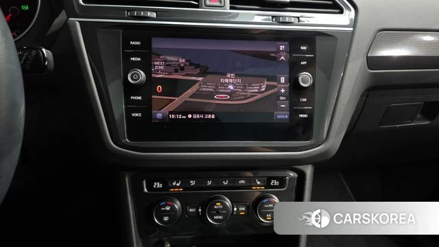 Volkswagen Tiguan second Generation 2019 Белый из Кореи, фото 5