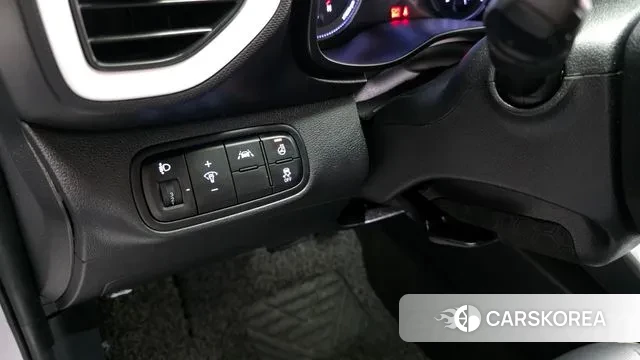 Hyundai Venue 2021 Белый из Кореи, фото 5