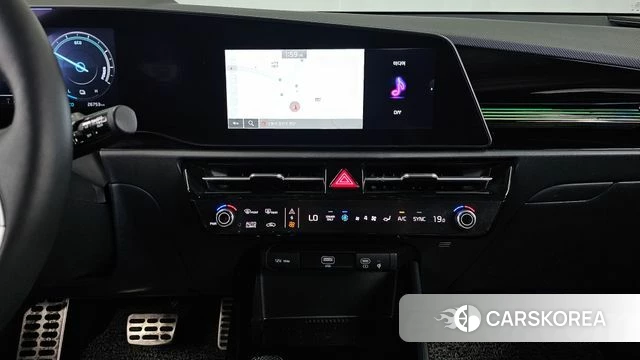 Kia Di Ol Nu Niro 2022 Белый из Кореи, фото 5