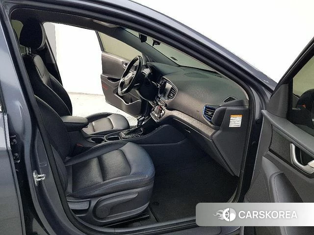 Hyundai Ionic Hybrid 2019 Серебристо-серый из Кореи, фото 5