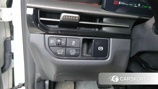 Kia The New Sportage 5th Generation Hybrid 2025 Белый из Кореи, фото 5