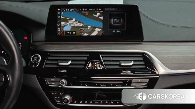 BMW 5 Series (G30) 2018 Черный из Кореи, фото 5