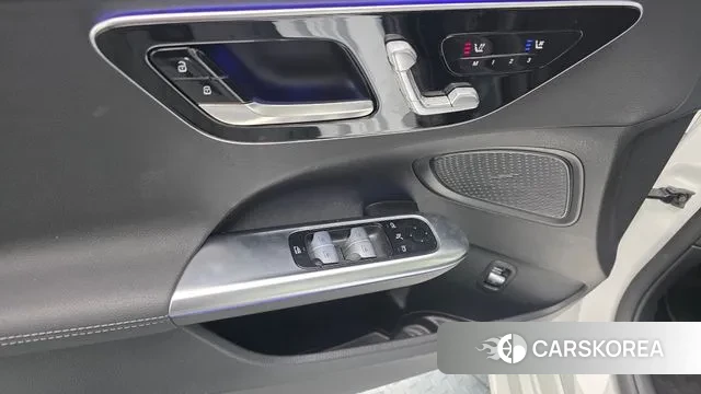 Mercedes-Benz C-Class W206 2025 Белый из Кореи, фото 5