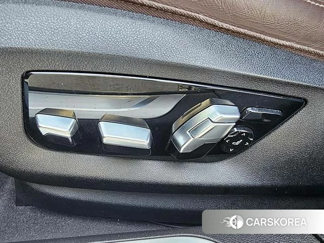 BMW 7 Series (G11) 2018 Черный из Кореи, фото 5