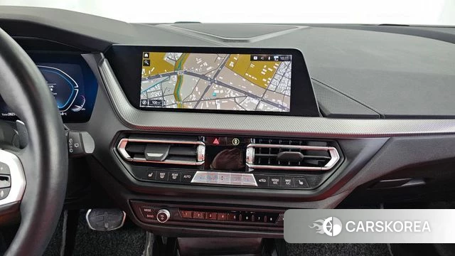 BMW 1 Series (F40) 2021 Белый из Кореи, фото 5