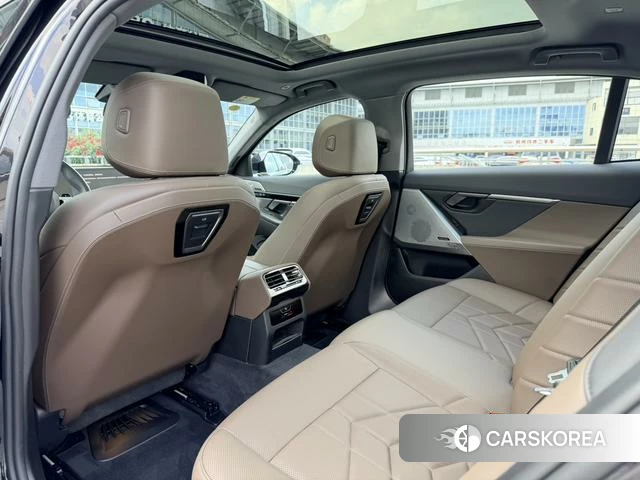 BMW 5 series 2024 Черный из Китая, фото 5