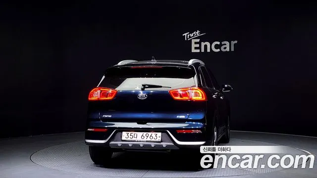 Kia Niro 2018 Синий из Кореи, фото 5