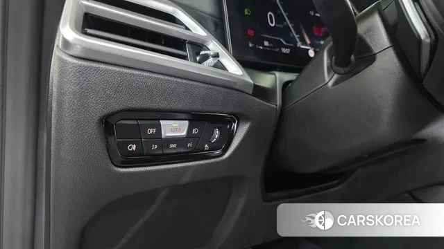 BMW 4 Series (G22) 2025 Черный из Кореи, фото 5