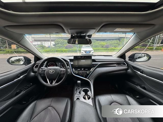 Toyota Camry 2021 Белый из Китая, фото 5