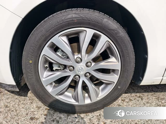 Buick Yinglang 2020 Белый из Китая, фото 5