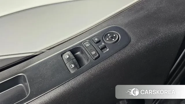 Hyundai Staria 2021 Серебряный из Кореи, фото 5