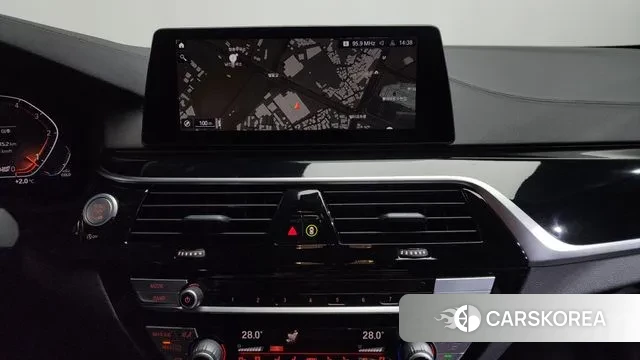 BMW 5 Series (G30) 2020 Черный из Кореи, фото 5