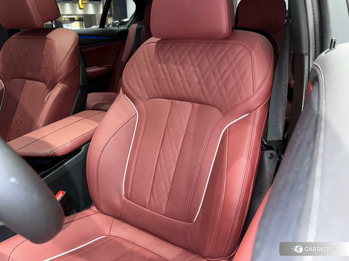 BMW 5 series 2022 Белый из Китая, фото 5