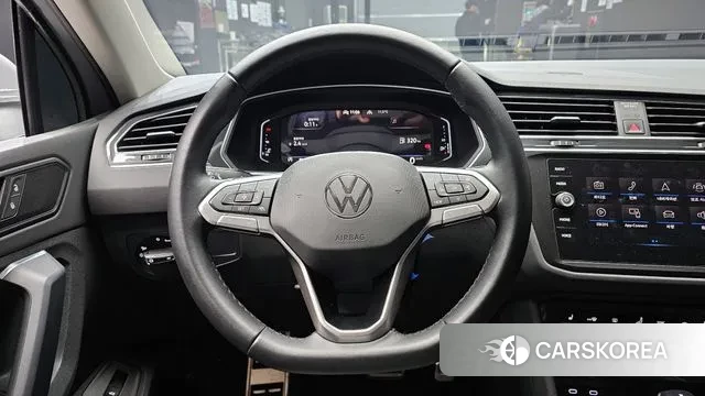 Volkswagen Tiguan second Generation 2021 Серый из Кореи, фото 5