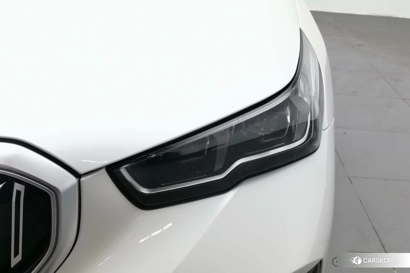 BMW 5 series 2024 Белый из Китая, фото 5