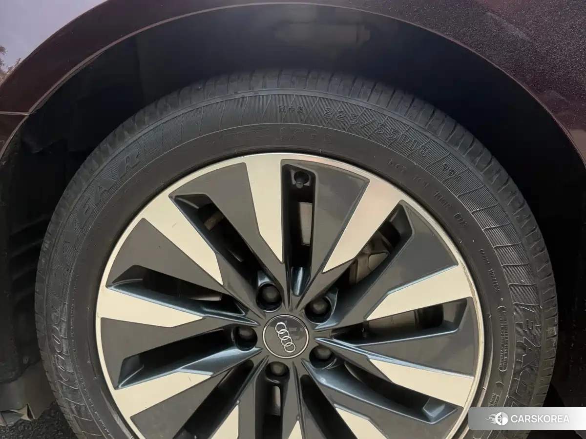 Audi A6L 2019 Red/purple из Китая, фото 5