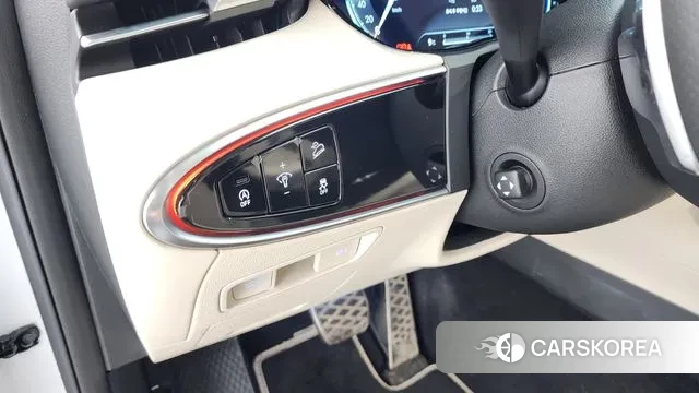 Genesis GV70 2023 Белый из Кореи, фото 5