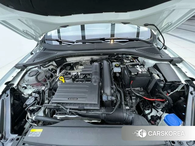 Volkswagen Bora 2023 Белый из Китая, фото 5