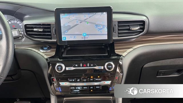 Ford Explorer 6th Generation 2022 Белый из Кореи, фото 5
