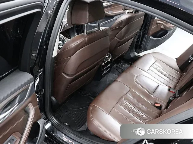 BMW 5 Series (G30) 2018 Черный из Кореи, фото 5