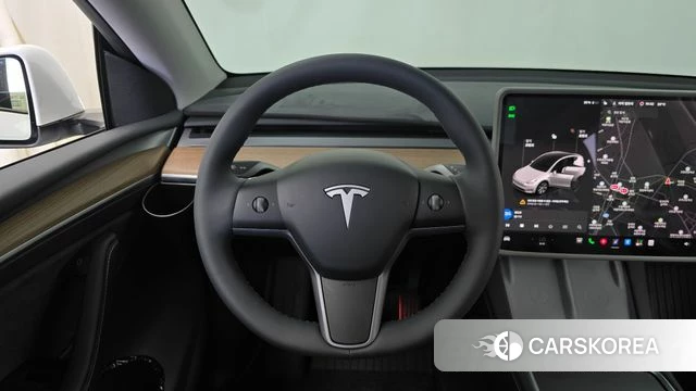 Tesla Model Y 2024 Белый из Кореи, фото 5
