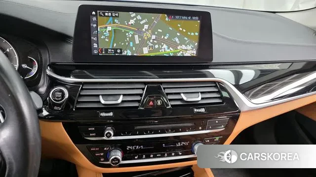 BMW 5 Series (G30) 2018 Синий из Кореи, фото 5