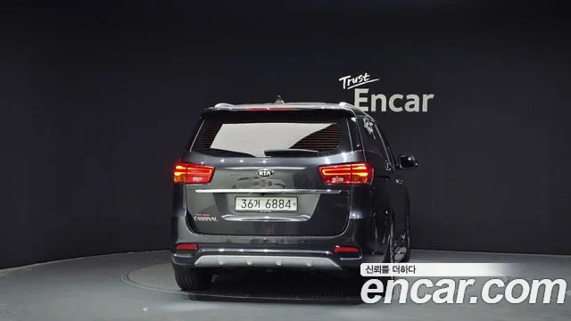 Kia The New Carnival 2018 Серый из Кореи, фото 5