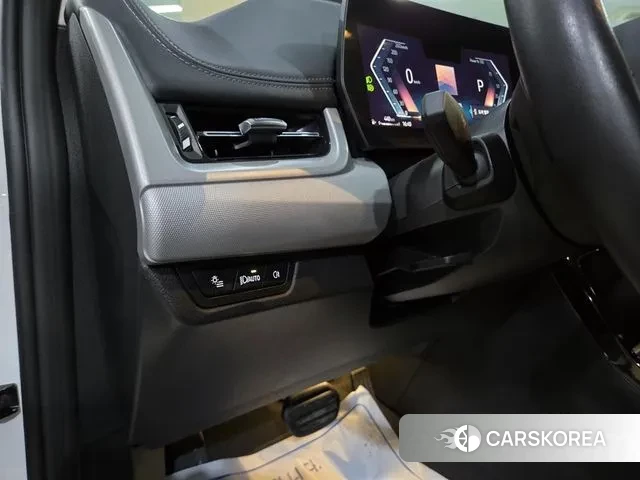 BMW 2 Series Active Tourer (U06) 2023 Белый из Кореи, фото 5