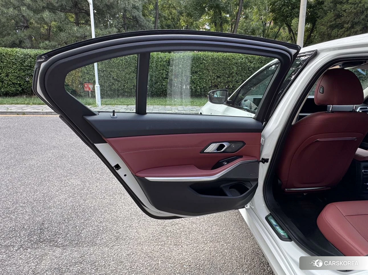 BMW 3 series 2024 Белый из Китая, фото 5