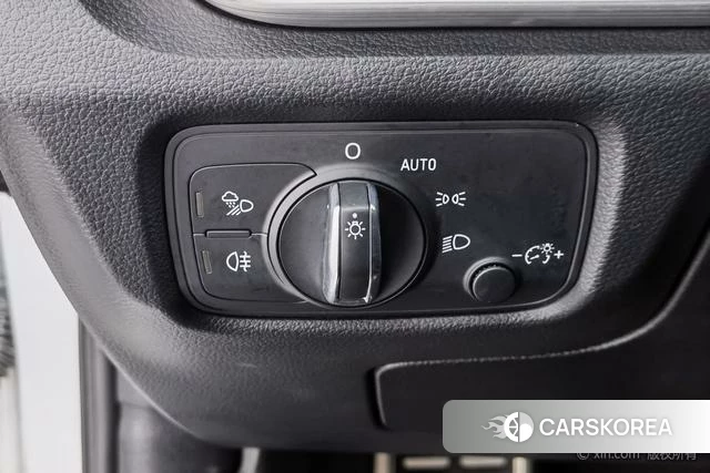 Audi A3 2019 Белый из Китая, фото 5