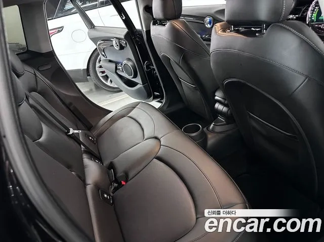 Mini Cooper 2020 Черный из Кореи, фото 5