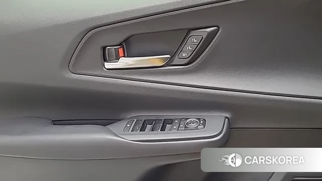 Toyota Prius 5th Generation 2023 Желтый из Кореи, фото 5