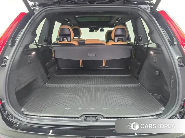 Volvo XC90 second Generation 2022 Черный из Кореи, фото 5