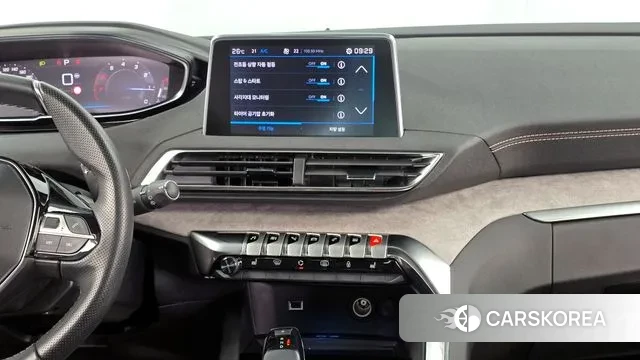 Peugeot 5008 second generation 2022 Белый из Кореи, фото 5