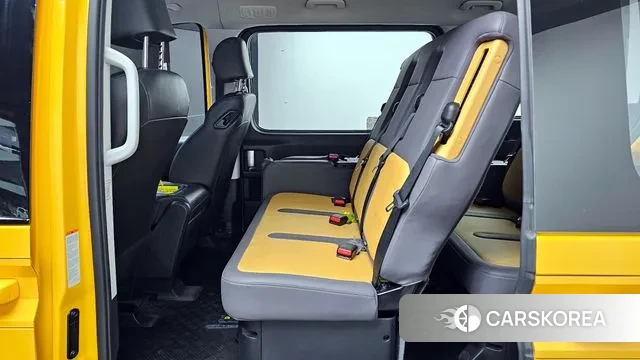 Hyundai Staria 2022 Желтый из Кореи, фото 5