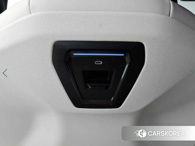 BMW 5 Series (G60) 2024 Черный из Кореи, фото 5