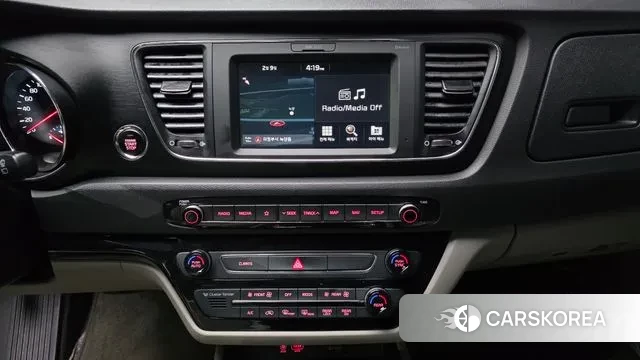 Kia The New Carnival 2018 Белый из Кореи, фото 5