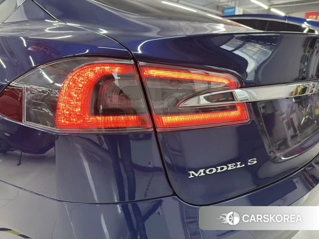 Tesla Model S 2018 Синий из Китая, фото 5