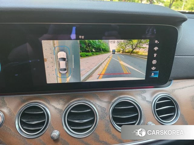 Mercedes-Benz E-Class W213 2021 Белый из Кореи, фото 5