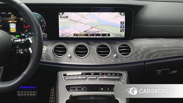Mercedes-Benz E-Class W213 2023 Белый из Кореи, фото 5