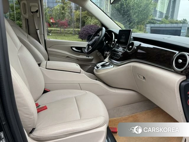 Mercedes-Benz V-class id 4211074 из Китая 5