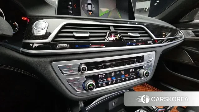 BMW 7 Series (G11) 2018 Черный из Кореи, фото 5